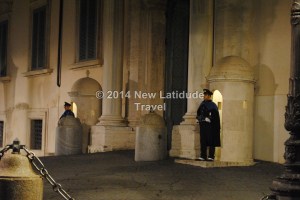 Guards outside the Palazzo del Quirinale 