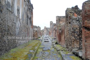 Small side street of Pompeii